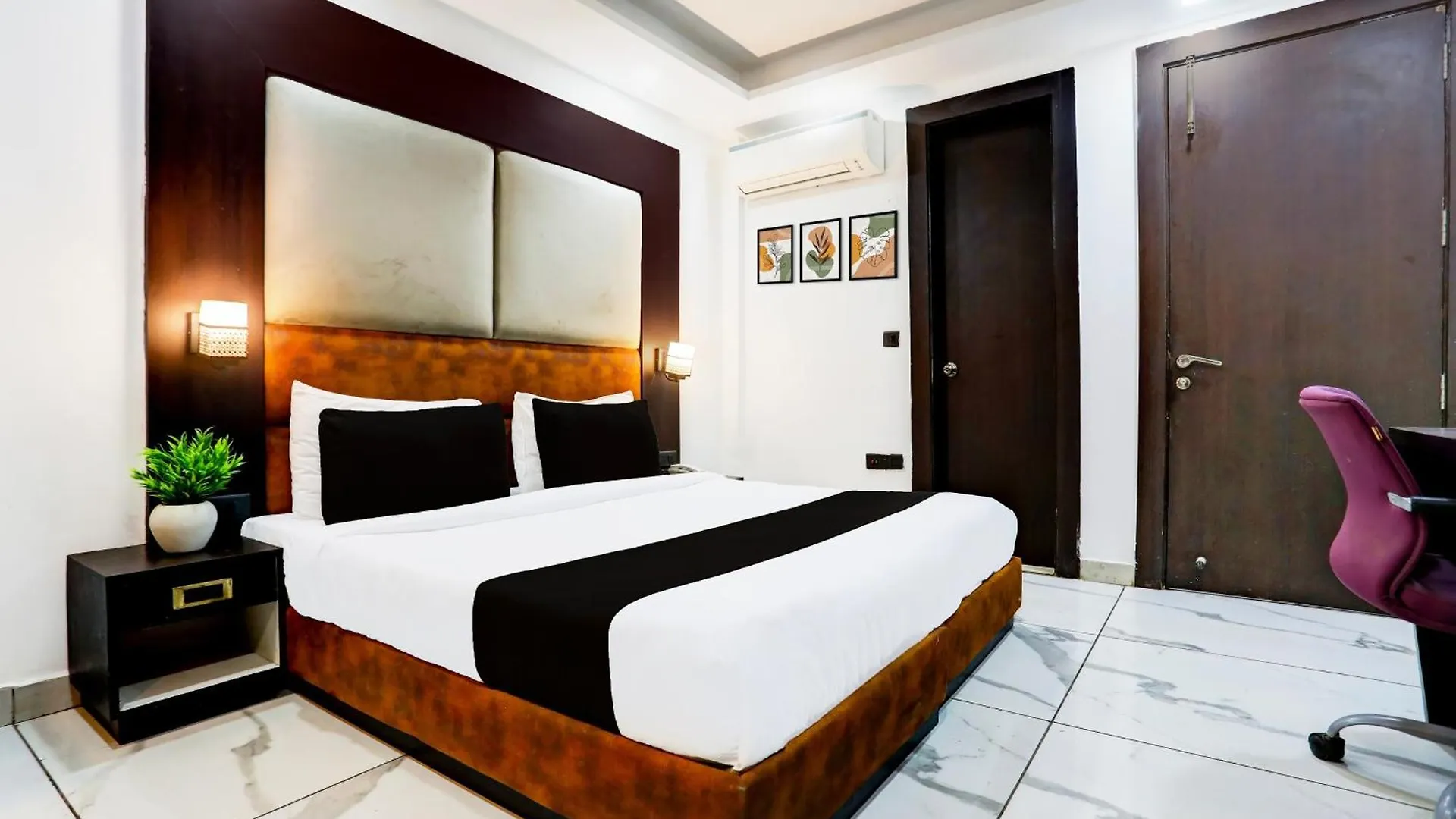 Super Townhouse Sector 52 Near Artemis Hospital Hotel Gurgaon
